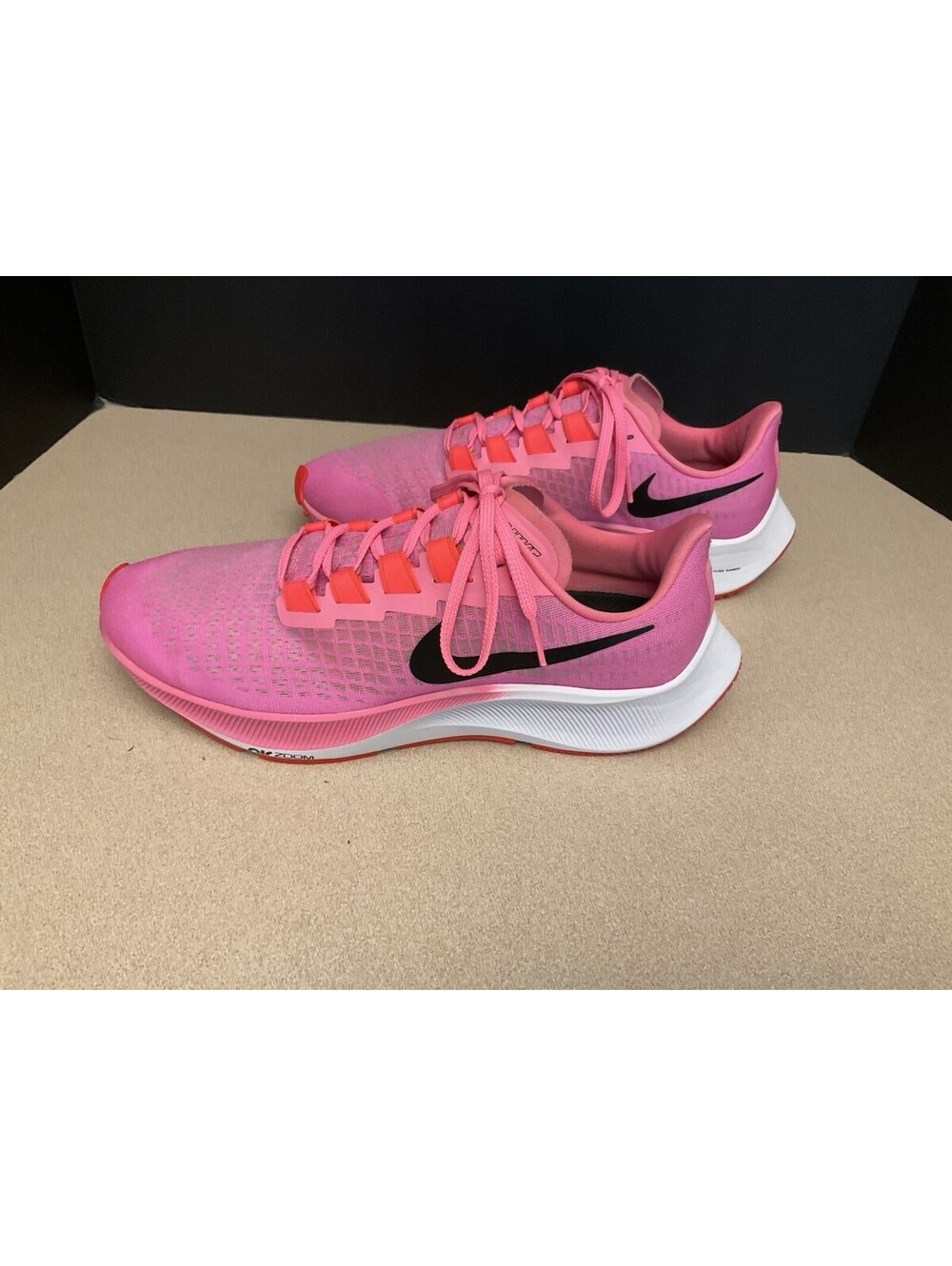 Womens Nike Air Zoom Pegasus 37 Pink Glow Running Shoes. Size 11. Awesome Shoes!